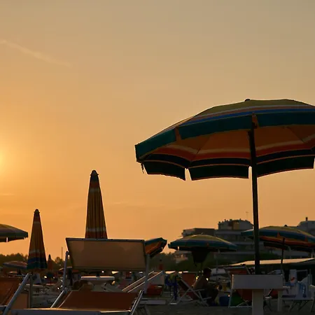 Apartman Spacious Flat With Terrace, Pool And Play Area Bibione