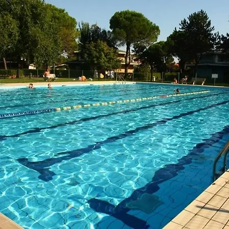 House In Village With Swimming Pool Bibione